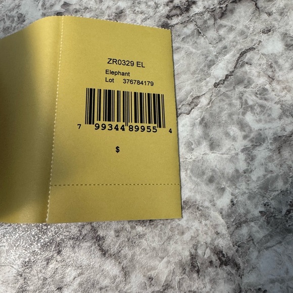 NWT Elephant color pebble, leather Leather Wallet with Zipper - Picture 4 of 5